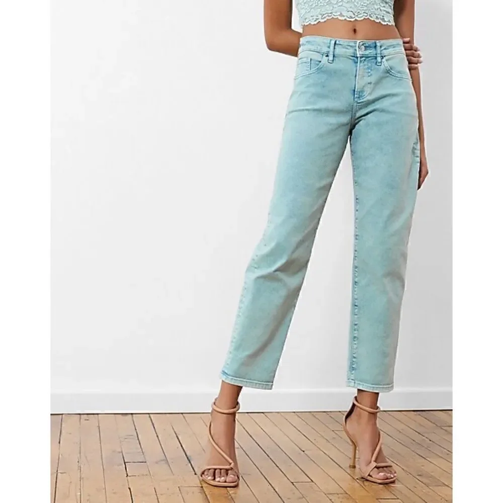 NWT Express Mid Rise Mint Green Tinted Boyfriend Jeans, Size 8R